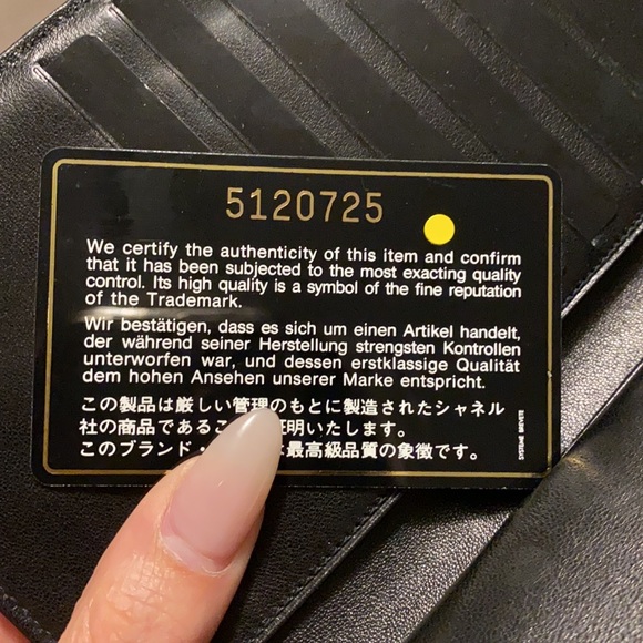 Vintage Chanel wallet 24k gold hardware *RARE* - Picture 9 of 15